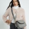 Grå crossbody-väska med dragkedja
