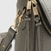 Grå crossbody-väska med dragkedja