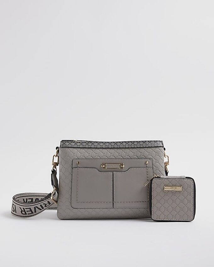 Grå crossbody-väska med monogramficka fram