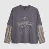 Grå dubbelvävd T-shirt med nummer 76 i rutmönster
