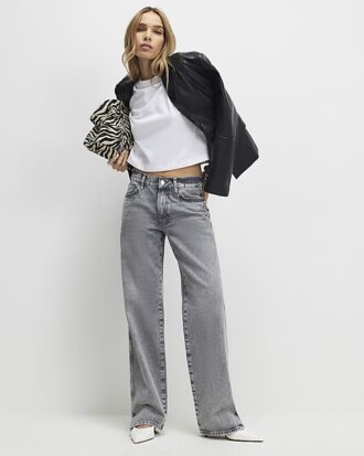 Grå jeans med rak ben och delad fåll