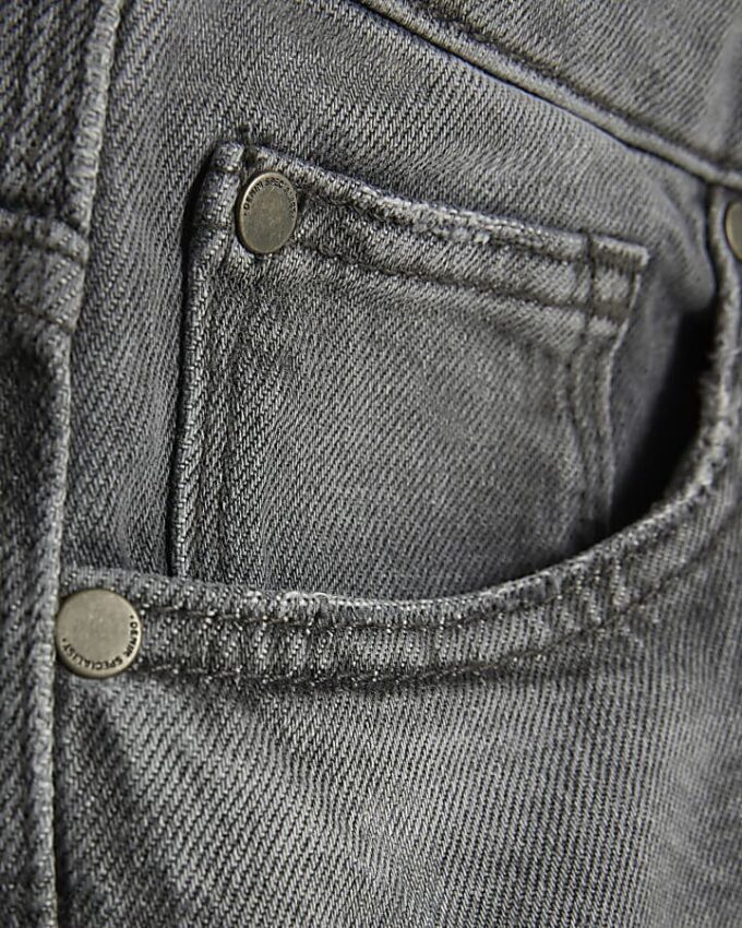 Grå jeans med raka ben Grå jeans med raka ben