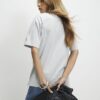 Grå kortärmad T-shirt med slitsad fåll