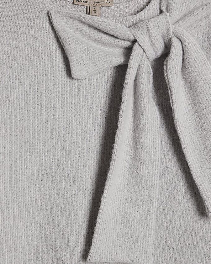 Grå långärmad mysig topp med rosett