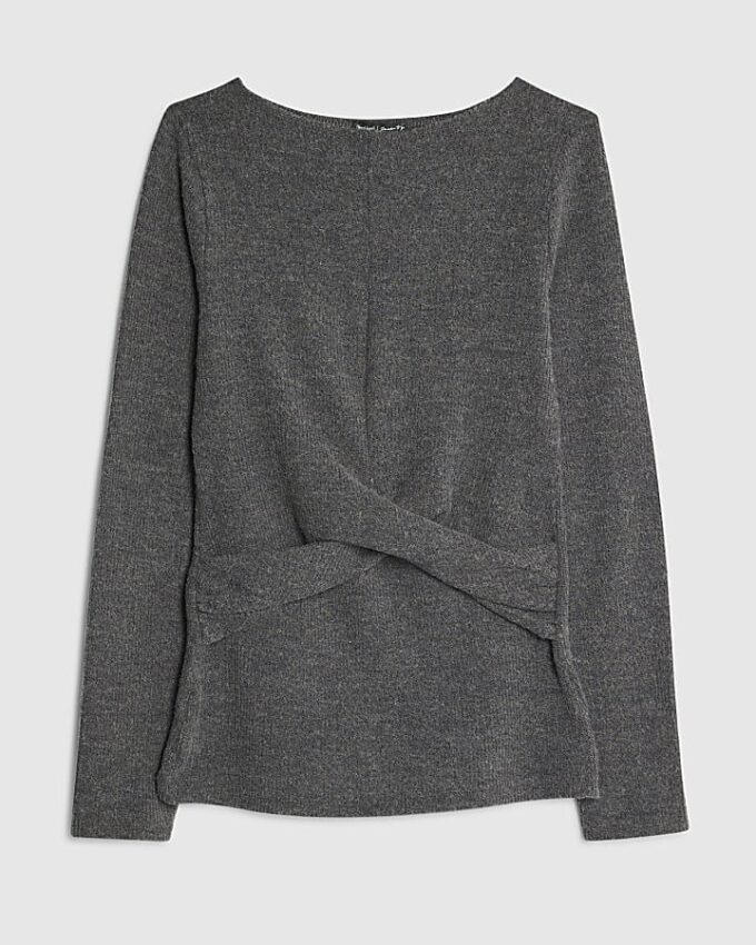 Grå långärmad mysig topp med vridning fram