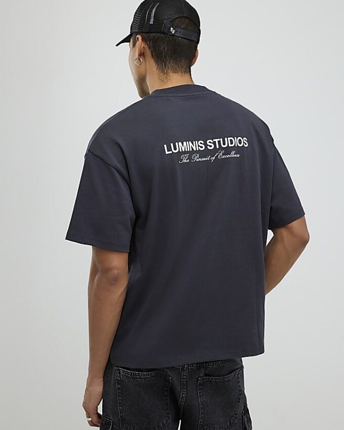 Grå oversized Luminis Studios T-shirt