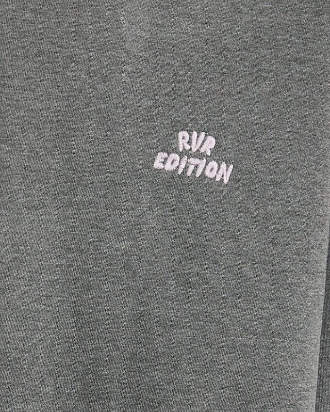 Grå RVR Edition-hoodie med tryck på ryggen