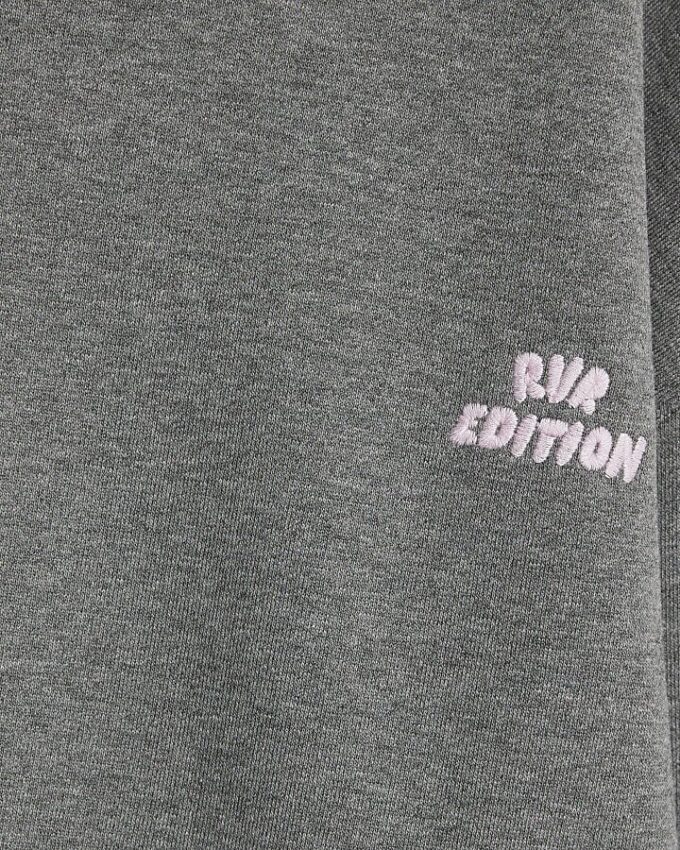Grå RVR Edition-tröja med tryck på ryggen