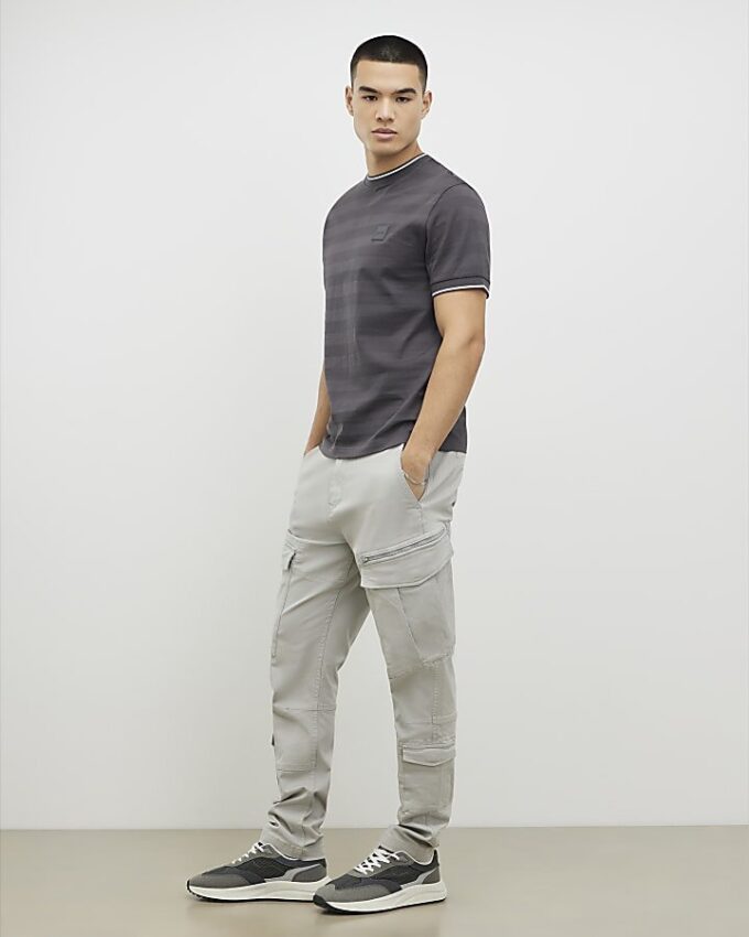 Grå Slim Fit Luminis Badge Stripe T-shirt