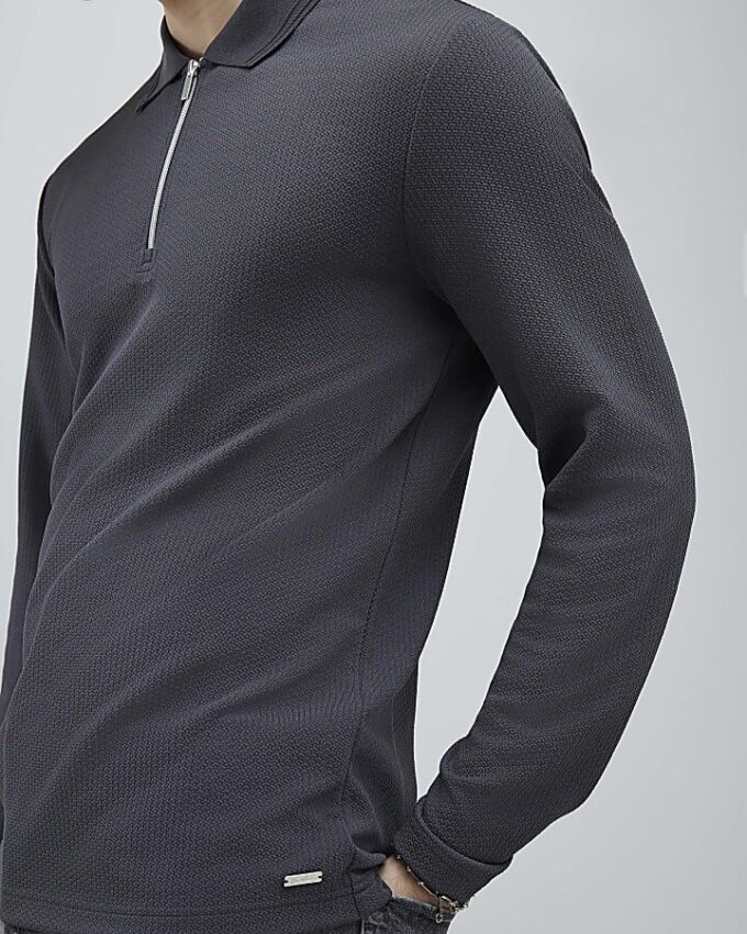 Grå slim fit-polotröja med struktur och kvartlång dragkedja