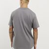 Grå T-shirt med normal passform och rundad fåll