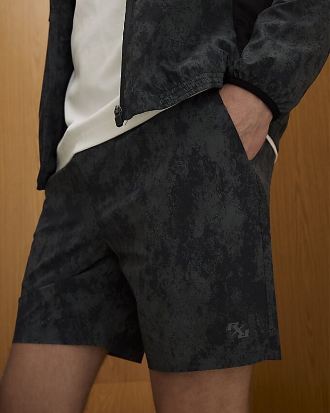 Gråa RXR-shorts med kamouflage Gråa RXR-shorts med kamouflage