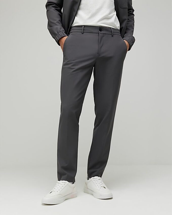 Gråa skinny fit-byxor Gråa skinny fit-byxor