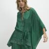 Grön kimono-top med dekorationer