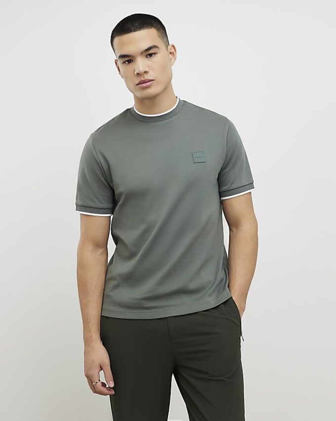 Grön slim fit MCMXII Badge T-shirt