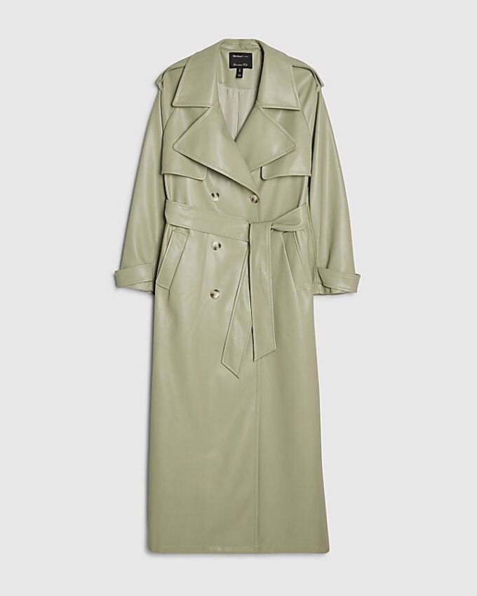 Grön trenchcoat i konstläder med bälte