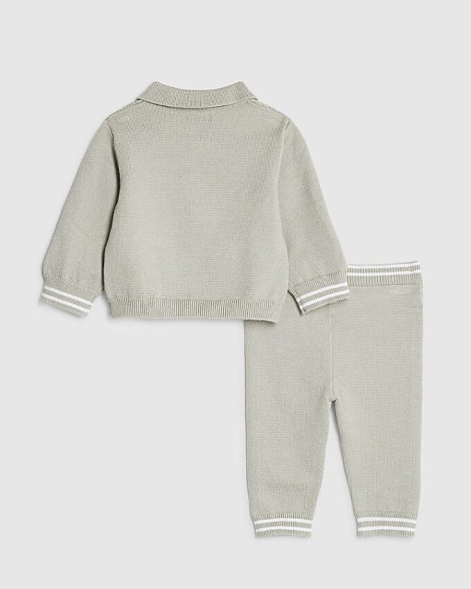 Grönt stickat randigt poloset för pojkar