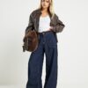 Indigoblå högmidjade baggy jeans med vida ben Indigoblå högmidjade baggy jeans med vida ben
