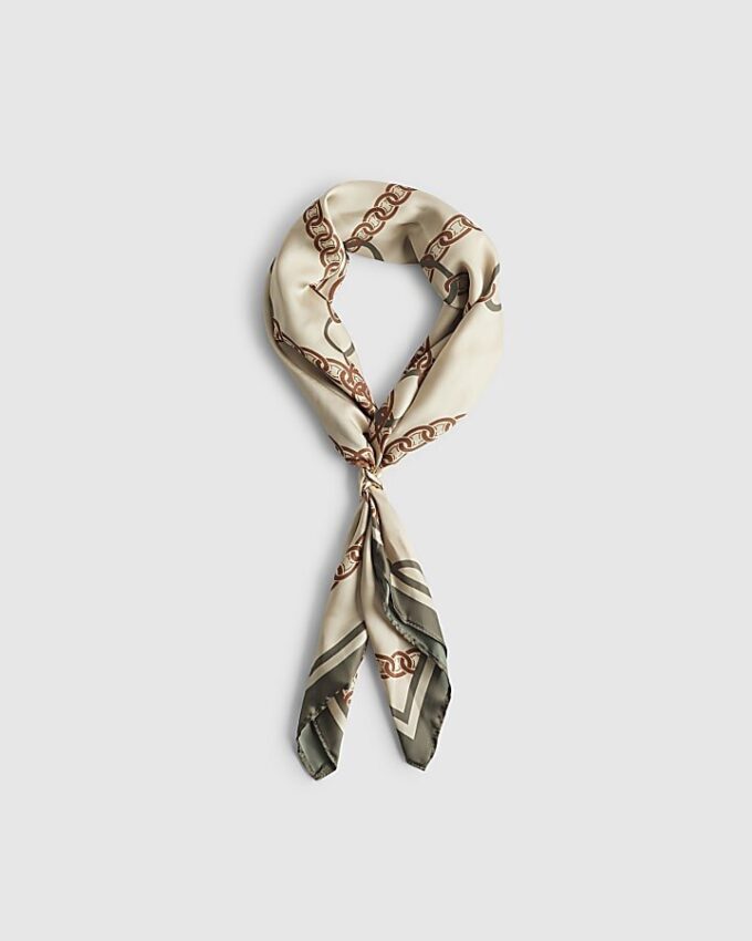 Khaki scarf med kedjemönster