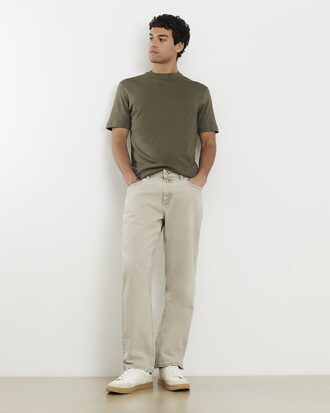Khakifärgad slim fit-T-shirt