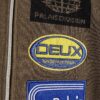 Khakifärgad zip-up-tröja med emblem för pojkar