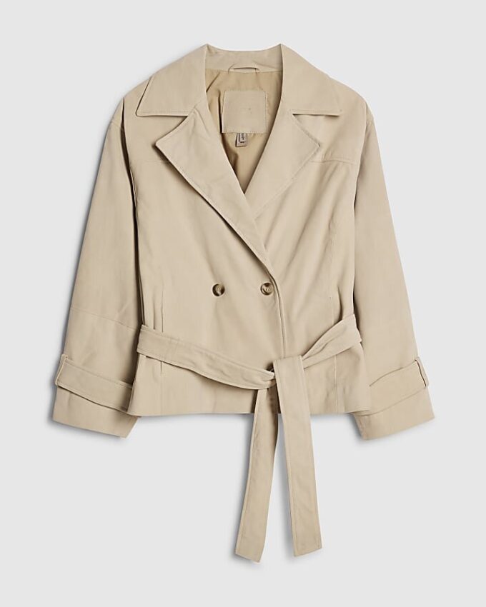Kort trenchcoat i krämfärgat mocka