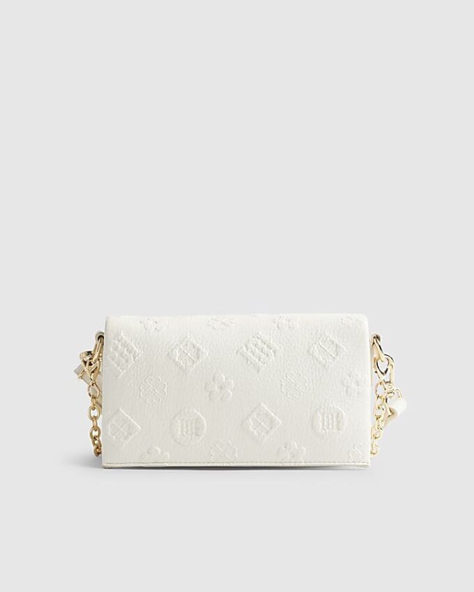 Krämfärgad crossbody-väska med präglat monogram