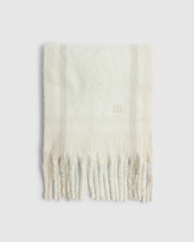 Krämfärgad fluffig scarf med rutmönster