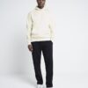 Krämfärgad hoodie med normal passform