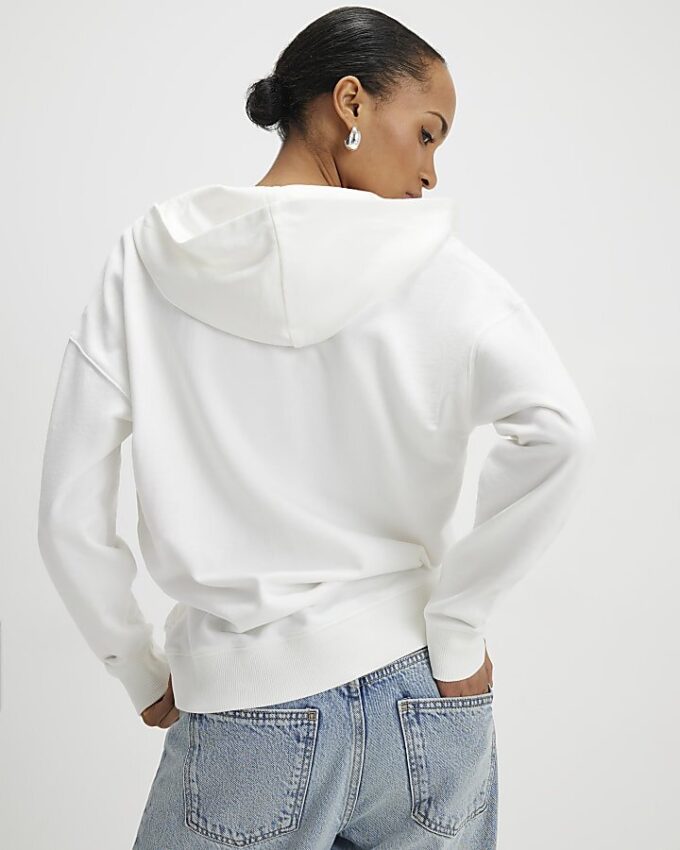 Krämfärgad långärmad hoodie med omlottfront
