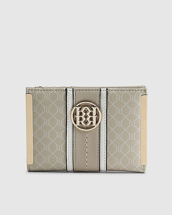 Krämfärgad plånbok med paneler och monogram