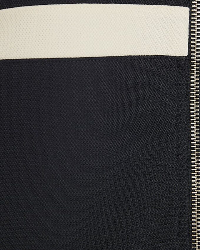 Krämfärgad slim fit-jacka med färgblock
