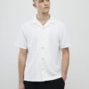 Krämfärgad slim fit-skjorta med revers