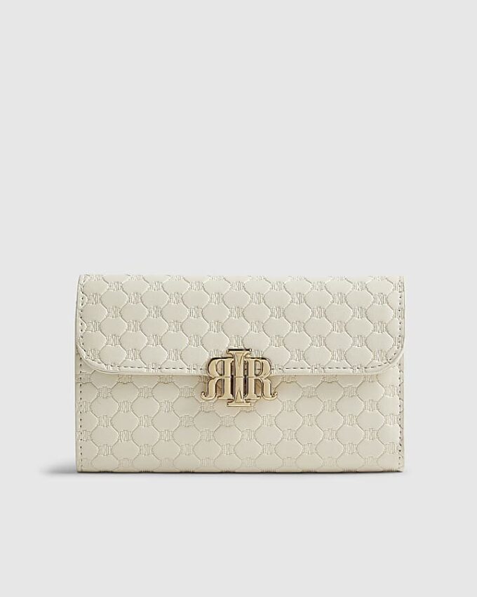 Krämfärgad veckad plånbok med präglat monogram