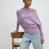 Lila ribbad off shoulder-tröja