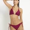 Lila triangulär vändbar flätad bikinitopp