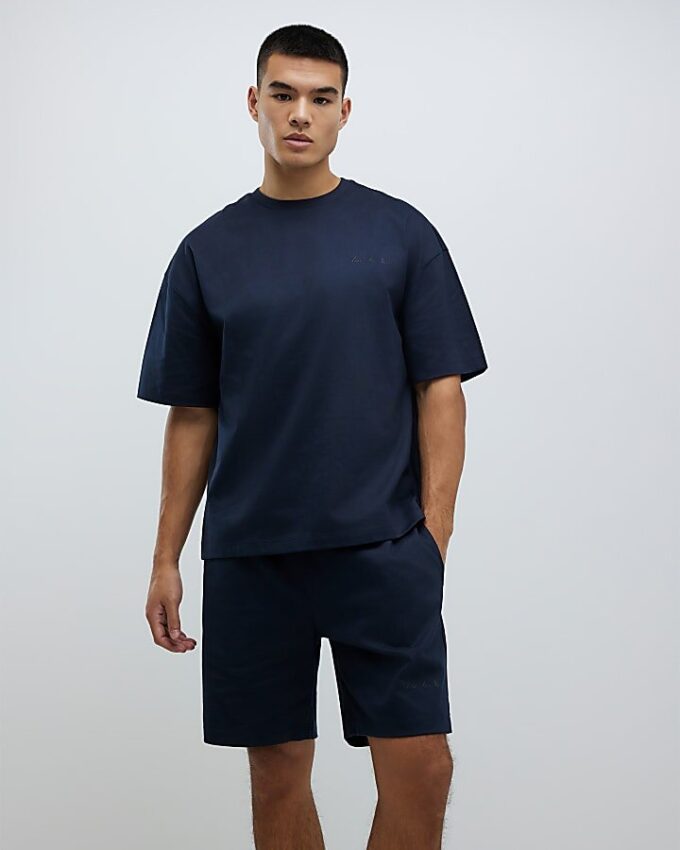 Marinblå boxy fit-T-shirt och shorts i set Marinblå boxy fit-T-shirt och shorts i set