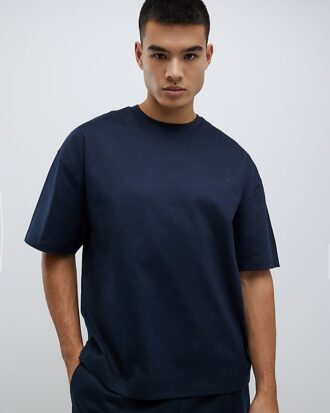 Marinblå boxy fit-T-shirt och shorts i set