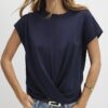 Marinblå kortärmad T-shirt med vridet framstycke