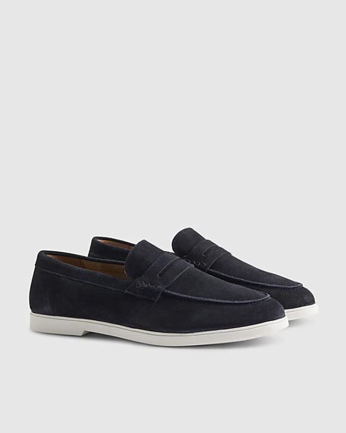 Marinblå loafers