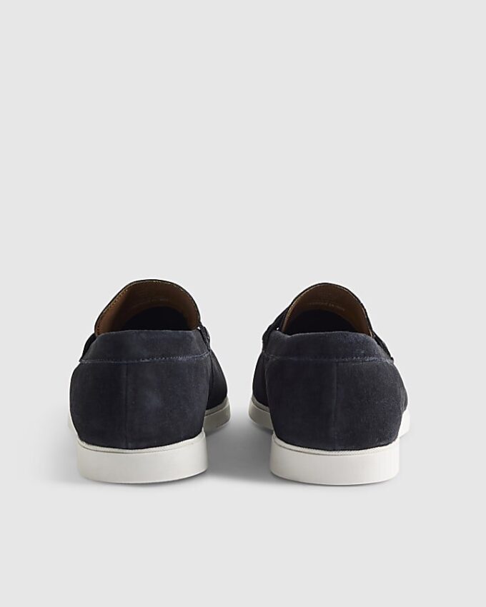 Marinblå loafers