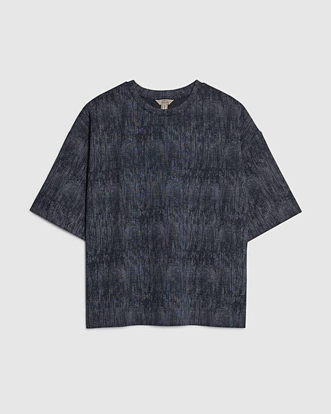 Marinblå premium-T-shirt med boxig passform och skrynklig effekt
