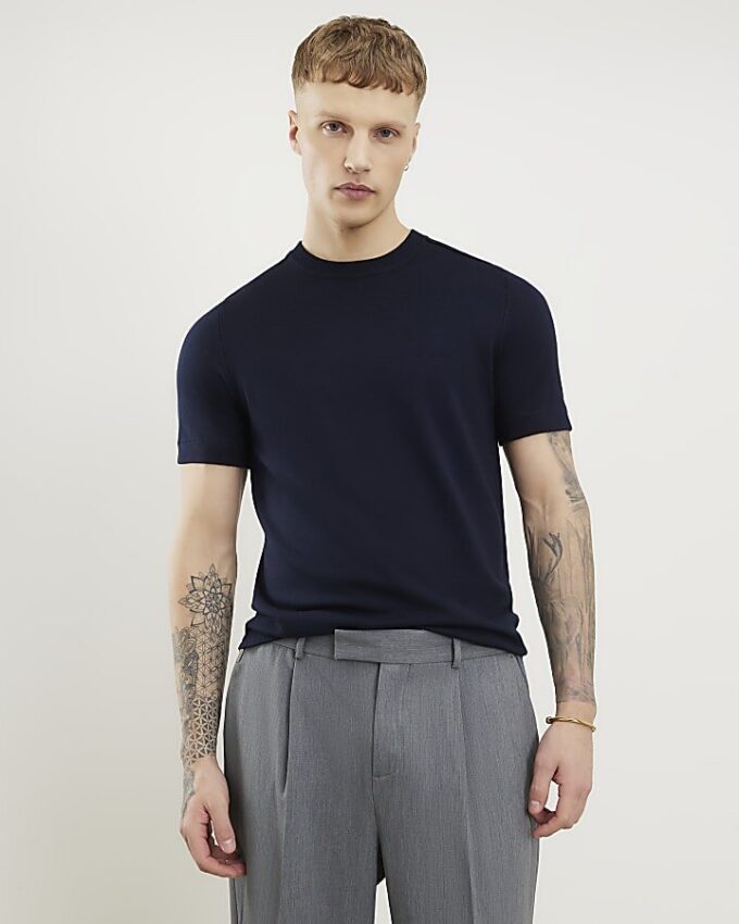 Marinblå slim fit-stickad T-shirt