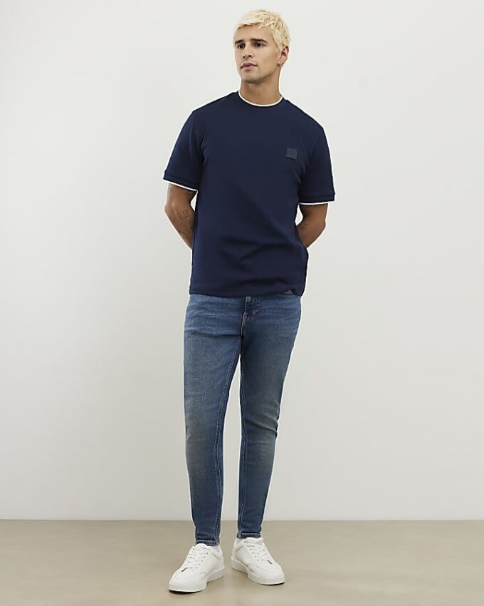 Marinblå slim fit-tröja med MCMXII-märke