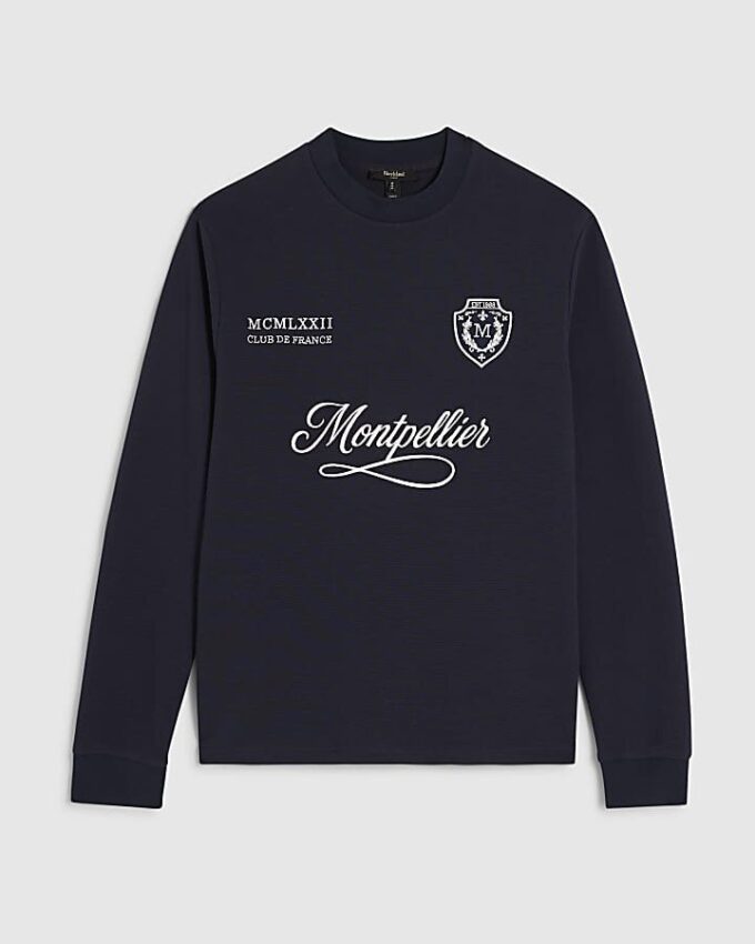 Marinblå T-shirt med normal passform och kontrasterande färger