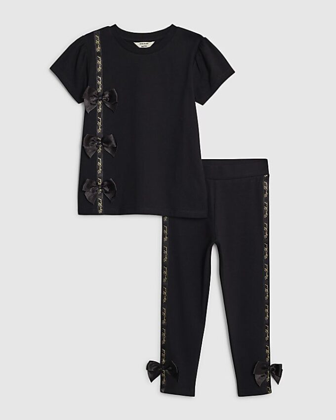 Mini Girls svart satin-T-shirt-set med rosett Mini Girls svart satin-T-shirt-set med rosett