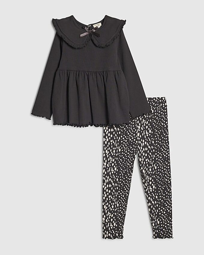 Mini Girls svart toppset med ribbad krage Mini Girls svart toppset med ribbad krage