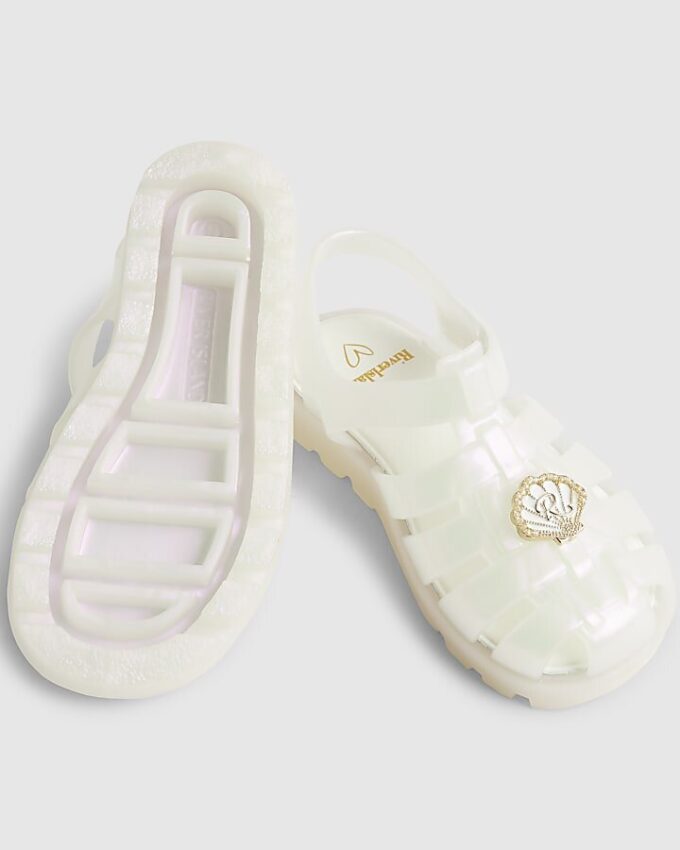 Mini-sandaler för flickor i krämfärgat pärlemorskal