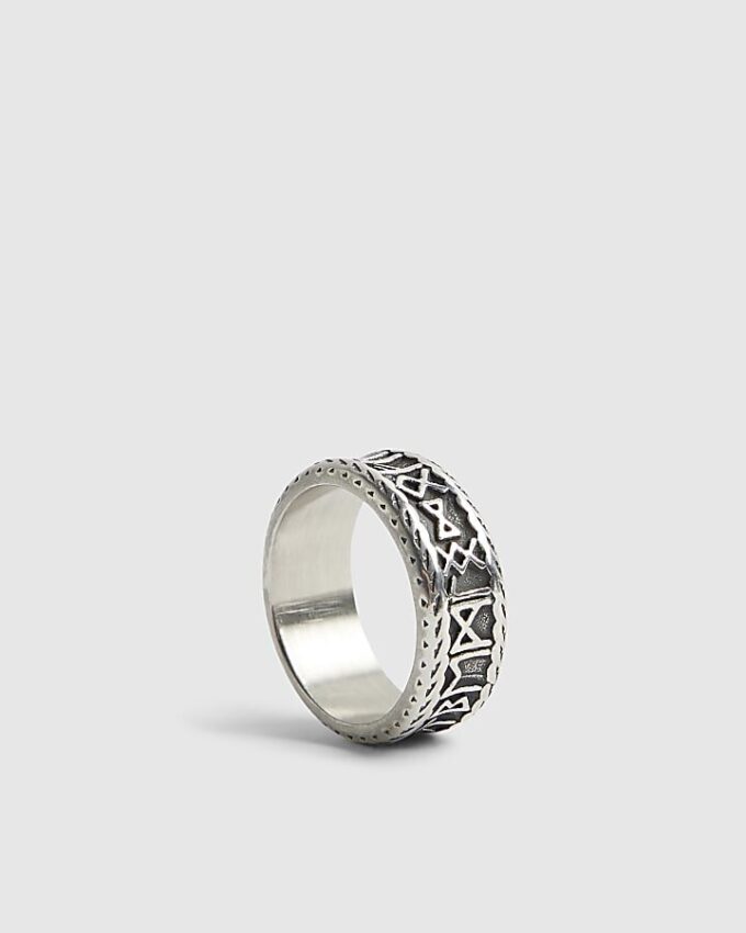 Nordisk ring i silverstål