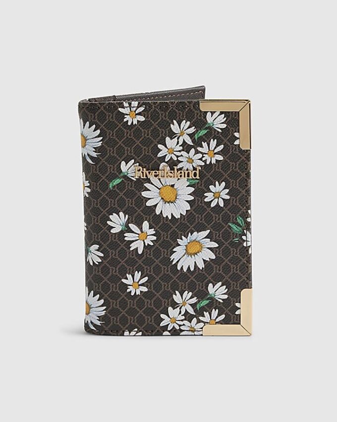Passfodral med brunt daisy-monogramtryck